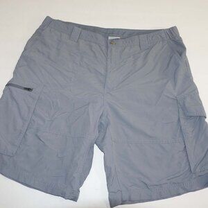 Columbia Men's Silver Ridge Cargo Shorts Size 40 Gray Flat Front 100% Nylon